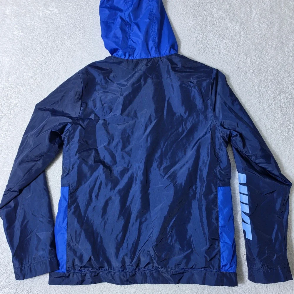 Nike sportswear windrunner